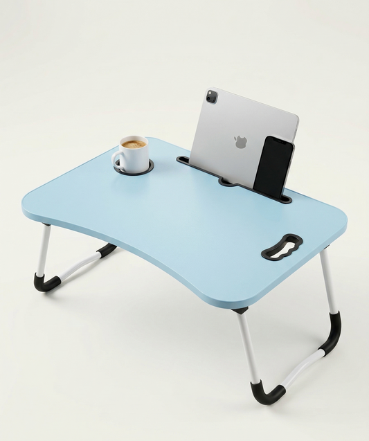 Vista inferior de mesa plegable MUBE color azul con patas de metal y ventilador | vimarq.com | El Salvador8