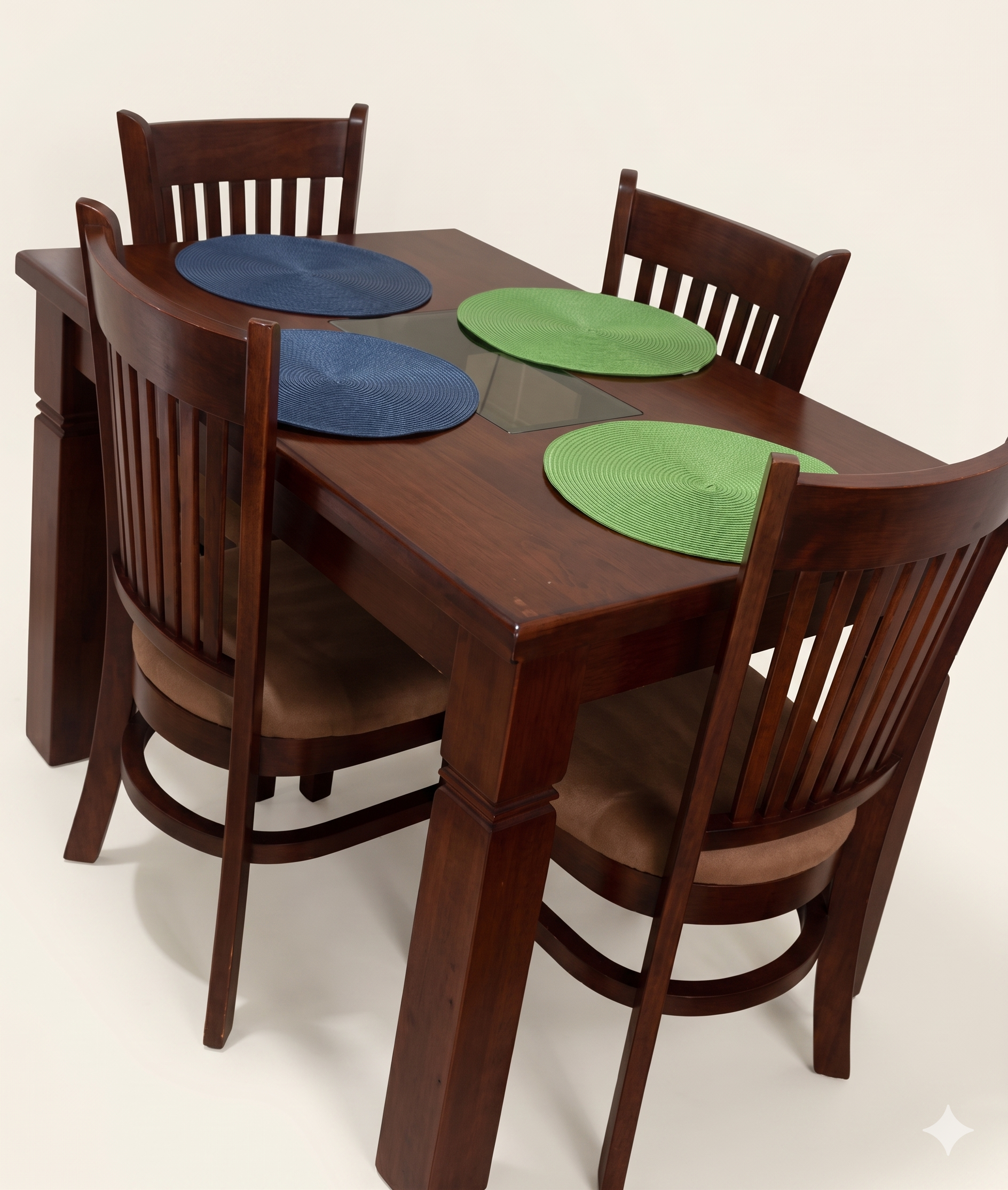 comedor-madera-robusto-4-sillas-patas-gruesas-vimarq-el-salvador