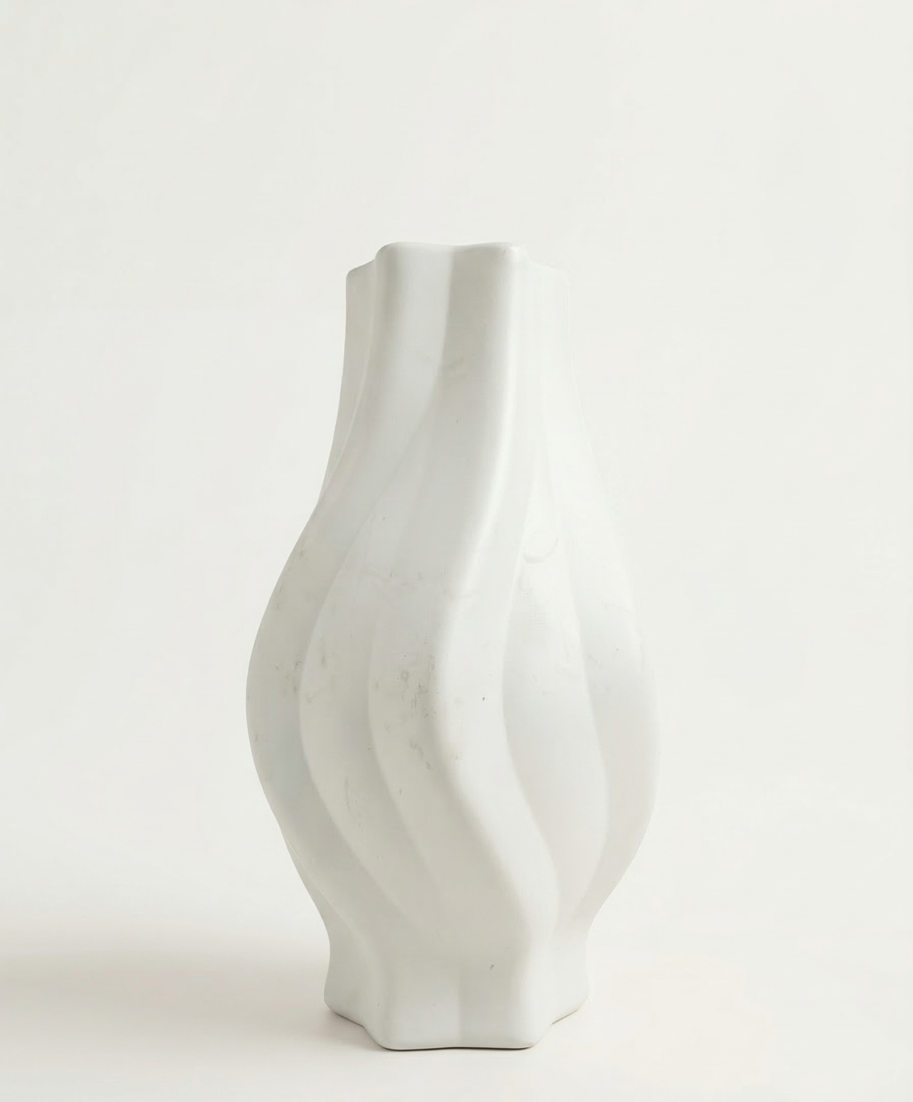florero-curvo-helicoidal-plastico-mate-vimarq.com-El-Salvador