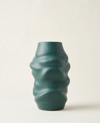 florero-ondulado-irregular-plastico-mate-vimarq.com-El-Salvador