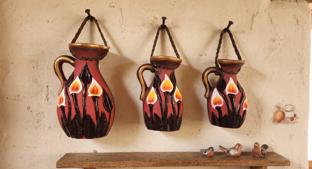 jarras-colgantes-barro-decorativas-alcatraces-vimarq.com-El-Salvador