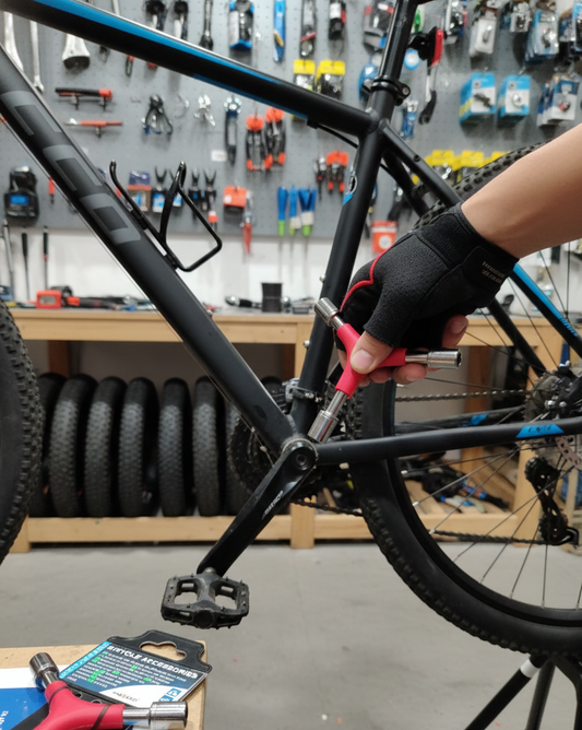 llave-y-3-cubos-bicicleta-maxeed-profesional-vimarq.com-El-Salvador