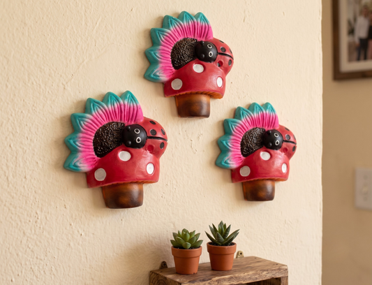 mariquitas-barro-decorativas-pared-infantil-vimarq.com-El-Salvado